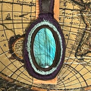 Handcrafted Pendant with Labradorite stone